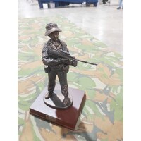 FIGURINES - MODERN MILITARY FEMALE RECRUIT 295mm