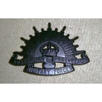 RISING SUN HAT BADGE WW1 WW2 METAL black clutch pin back