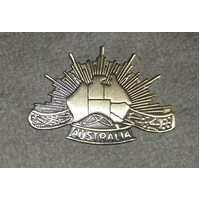 MAP OF AUSTRALIA RISING SUN HAT BADGE - TOURIST MODEL