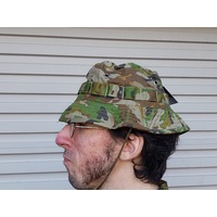 GIGGLE BUCKET HAT AMC AMCU REPRODUCTION