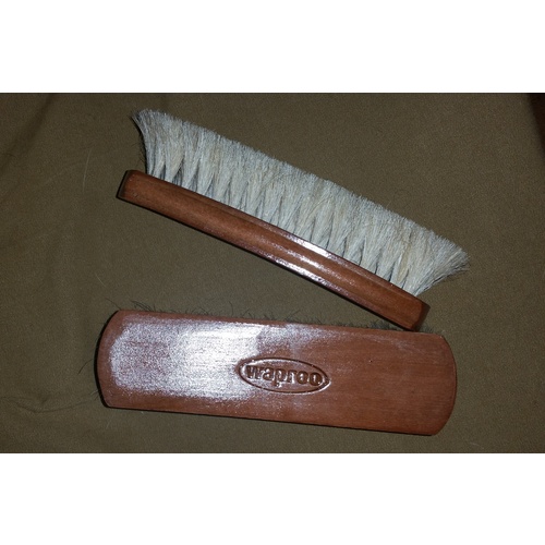POLISHING / CLOTHES BRUSHES