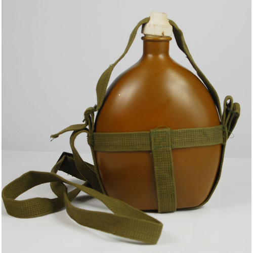WW2 JAPANESE CANTEENS