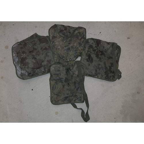 AUSTRALIAN 2 LT CANTEEN BLADDER WITH CARRIER