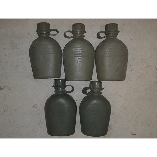 FRENCH / BELGIAN ARMY CANTEENS