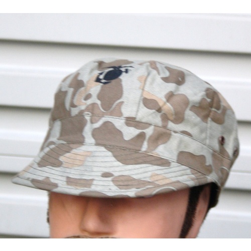 WW2 / KOREA U.S.M.C. PATROL CAP - REVERSIBLE CAMO