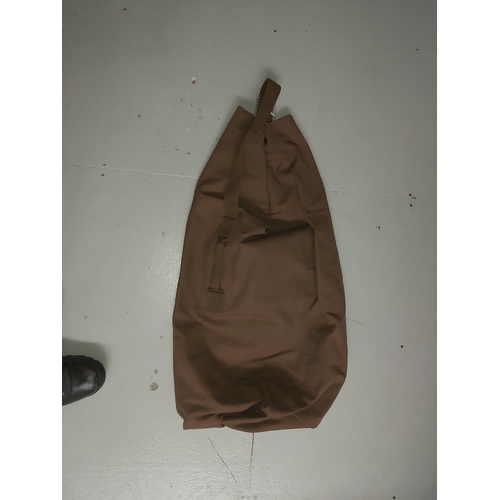 BROWN CANVAS KIT BAG U.S. STYLE