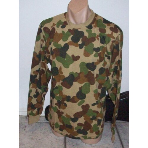AUSCAM LONG SLEEVE T-SHIRT