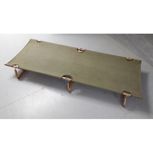FOLDING AUSTRALIAN ARMY COT